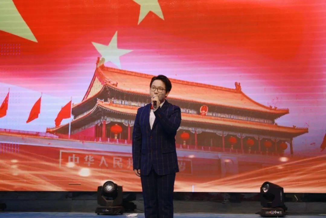 室友每天晚上听大悲咒，我又不好意思说，该怎么办？游戏画面
