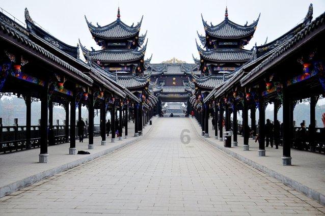 甜美公主的绚丽装扮